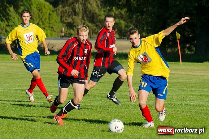Zdjęcie w galerii na portalu naszraciborz.pl: Dreszczowiec w Bieńkowicach. Rezerwy Rogowa pokonane wiadomości z regionu
