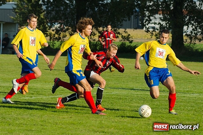 Zdjęcie w galerii na portalu naszraciborz.pl: Dreszczowiec w Bieńkowicach. Rezerwy Rogowa pokonane wiadomości z regionu