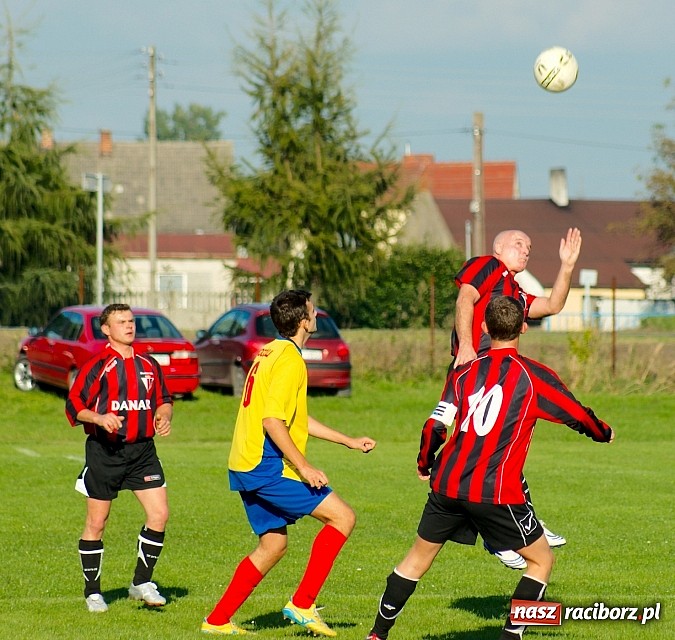 Zdjęcie w galerii na portalu naszraciborz.pl: Dreszczowiec w Bieńkowicach. Rezerwy Rogowa pokonane wiadomości z regionu