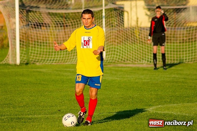 Zdjęcie w galerii na portalu naszraciborz.pl: Dreszczowiec w Bieńkowicach. Rezerwy Rogowa pokonane wiadomości z regionu