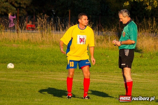 Zdjęcie w galerii na portalu naszraciborz.pl: Dreszczowiec w Bieńkowicach. Rezerwy Rogowa pokonane wiadomości z regionu