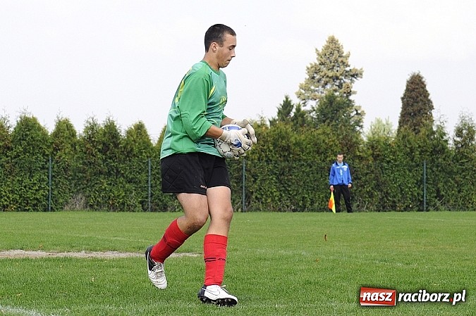 Zdjęcie w galerii na portalu naszraciborz.pl: Osiem goli juniorów Markowic wiadomości z regionu