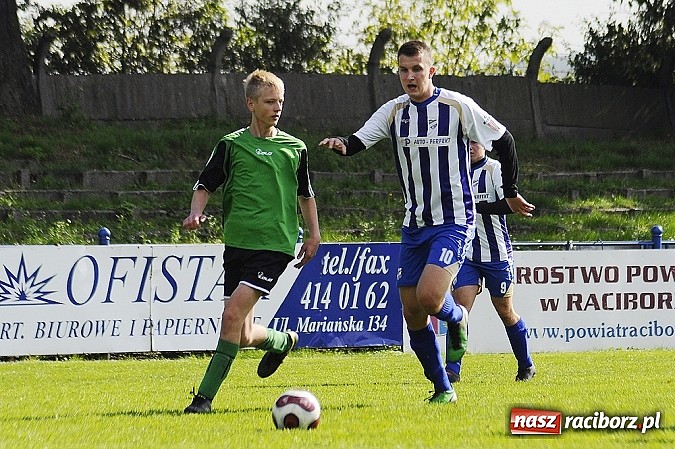 Zdjęcie w galerii na portalu naszraciborz.pl: Unia rozbiła zdziesiątkowane Bieńkowice wiadomości z regionu