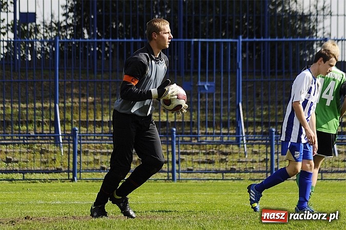 Zdjęcie w galerii na portalu naszraciborz.pl: Unia rozbiła zdziesiątkowane Bieńkowice wiadomości z regionu