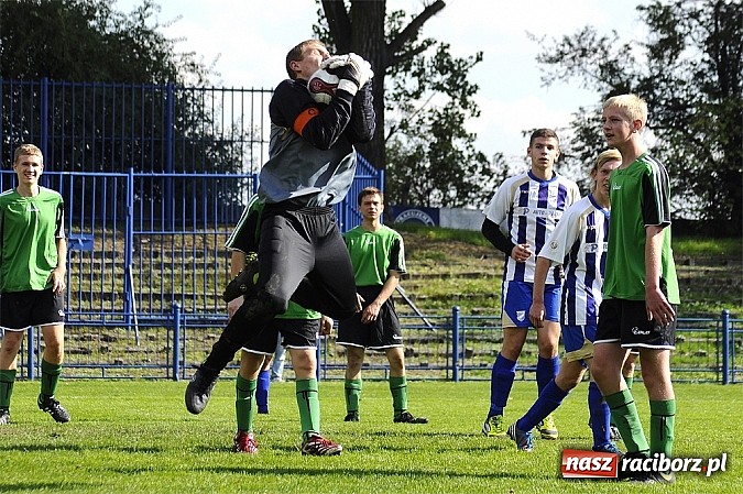 Zdjęcie w galerii na portalu naszraciborz.pl: Unia rozbiła zdziesiątkowane Bieńkowice wiadomości z regionu