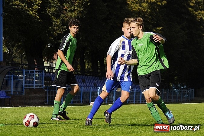 Zdjęcie w galerii na portalu naszraciborz.pl: Unia rozbiła zdziesiątkowane Bieńkowice wiadomości z regionu