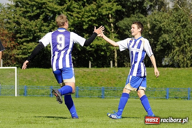 Zdjęcie w galerii na portalu naszraciborz.pl: Unia rozbiła zdziesiątkowane Bieńkowice wiadomości z regionu