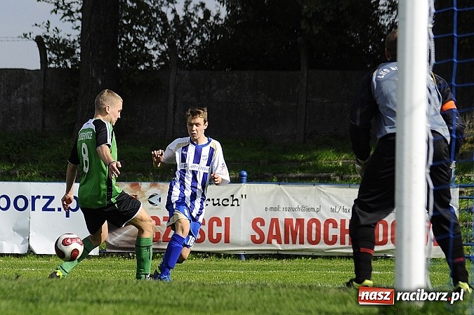 Zdjęcie w galerii na portalu naszraciborz.pl: Unia rozbiła zdziesiątkowane Bieńkowice wiadomości z regionu