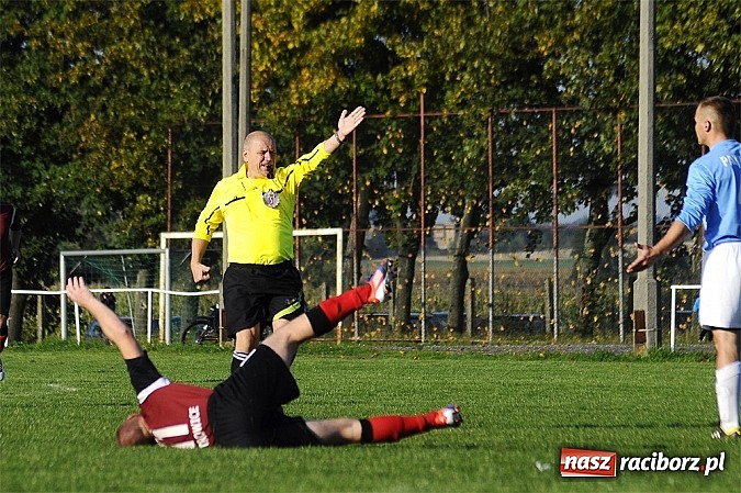 Zdjęcie w galerii na portalu naszraciborz.pl: Pietrowice - Pawłów: Niewykorzystane sytuacje się mszczą wiadomości z regionu
