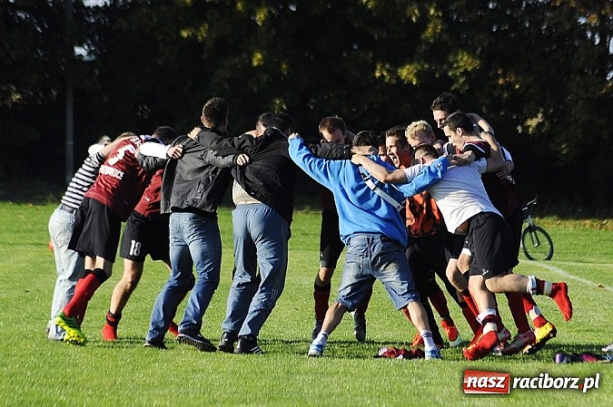 Zdjęcie w galerii na portalu naszraciborz.pl: Pietrowice - Pawłów: Niewykorzystane sytuacje się mszczą wiadomości z regionu