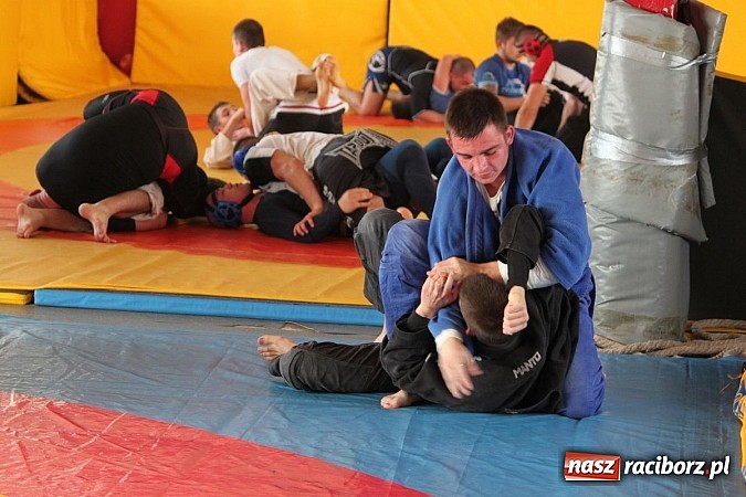 Zdjęcie w galerii na portalu naszraciborz.pl: Spotkania sparingowe w Łamatorze wiadomości z regionu