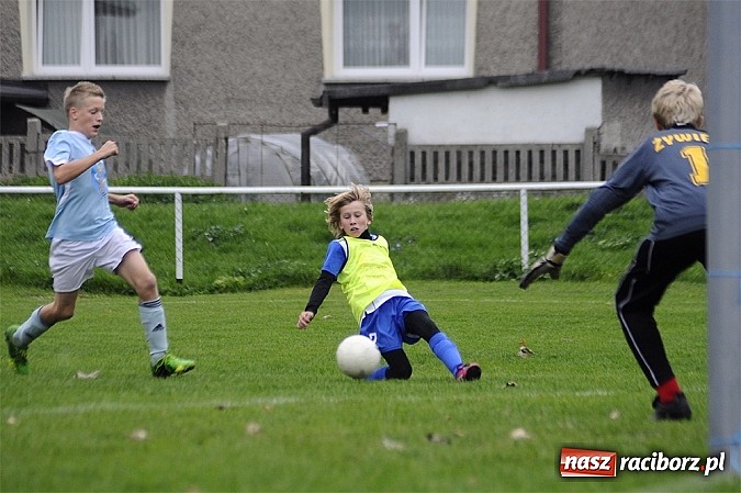 Zdjęcie w galerii na portalu naszraciborz.pl: Pewna wygrana trampkarzy Unii  wiadomości z regionu
