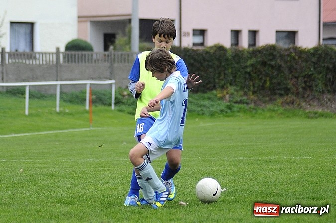 Zdjęcie w galerii na portalu naszraciborz.pl: Pewna wygrana trampkarzy Unii  wiadomości z regionu