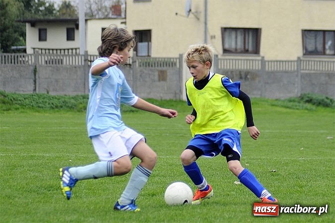 Zdjęcie w galerii na portalu naszraciborz.pl: Pewna wygrana trampkarzy Unii  wiadomości z regionu