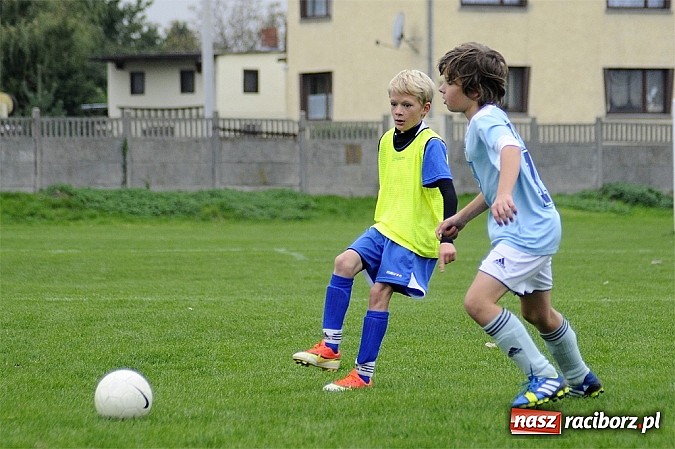 Zdjęcie w galerii na portalu naszraciborz.pl: Pewna wygrana trampkarzy Unii  wiadomości z regionu