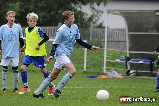 Zdjęcie w galerii na portalu naszraciborz.pl: Pewna wygrana trampkarzy Unii  wiadomości z regionu