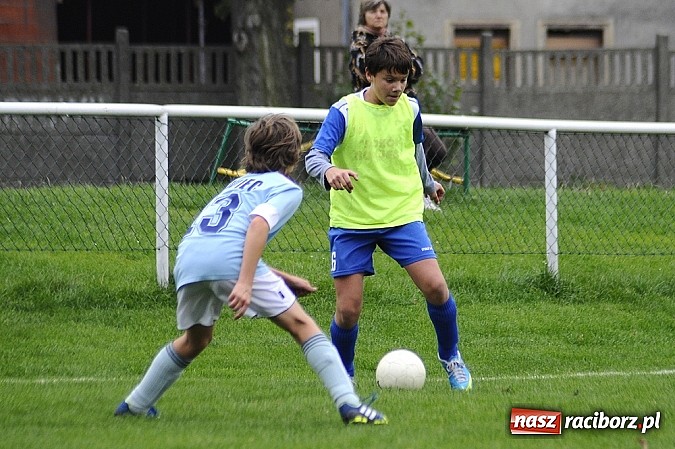 Zdjęcie w galerii na portalu naszraciborz.pl: Pewna wygrana trampkarzy Unii  wiadomości z regionu