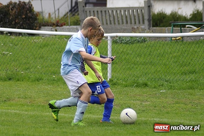 Zdjęcie w galerii na portalu naszraciborz.pl: Pewna wygrana trampkarzy Unii  wiadomości z regionu