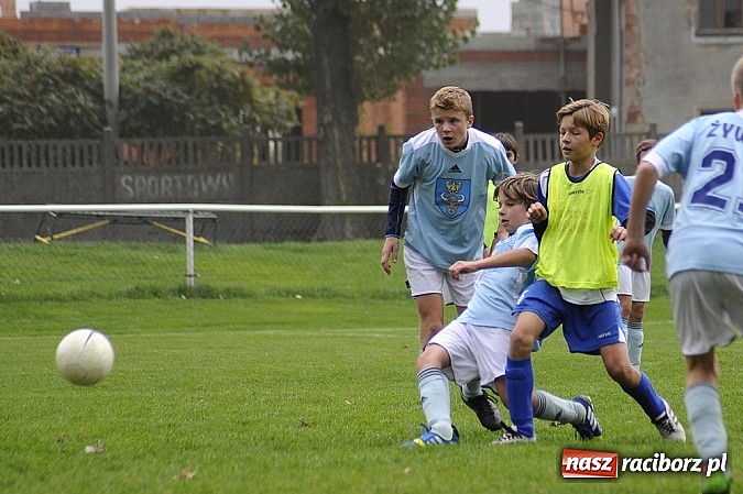 Zdjęcie w galerii na portalu naszraciborz.pl: Pewna wygrana trampkarzy Unii  wiadomości z regionu