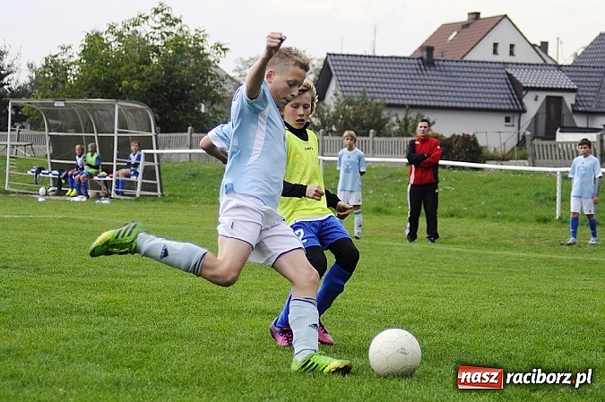 Zdjęcie w galerii na portalu naszraciborz.pl: Pewna wygrana trampkarzy Unii  wiadomości z regionu