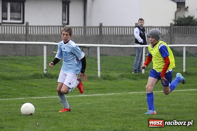 Zdjęcie w galerii na portalu naszraciborz.pl: Pewna wygrana trampkarzy Unii  wiadomości z regionu