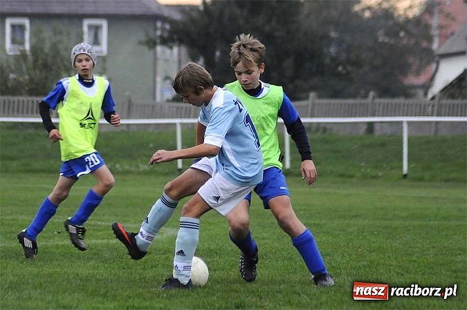 Zdjęcie w galerii na portalu naszraciborz.pl: Pewna wygrana trampkarzy Unii  wiadomości z regionu