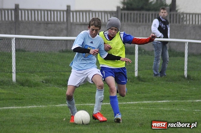 Zdjęcie w galerii na portalu naszraciborz.pl: Pewna wygrana trampkarzy Unii  wiadomości z regionu