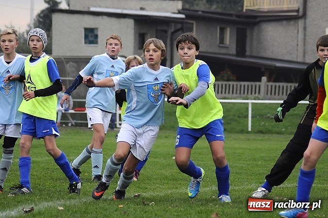 Zdjęcie w galerii na portalu naszraciborz.pl: Pewna wygrana trampkarzy Unii  wiadomości z regionu