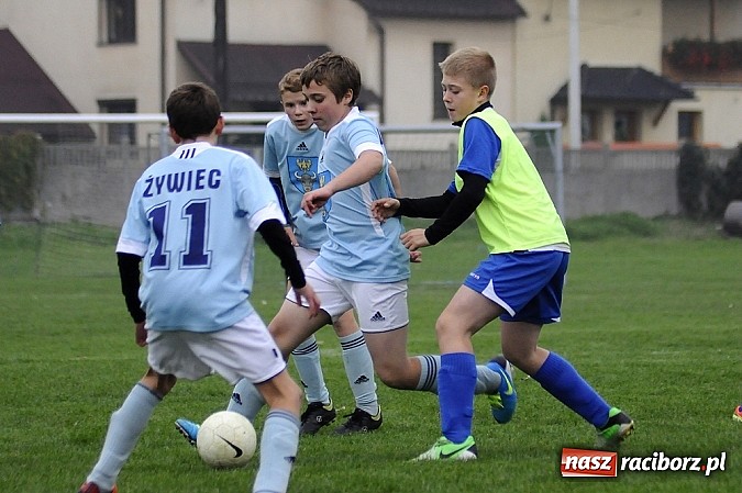 Zdjęcie w galerii na portalu naszraciborz.pl: Pewna wygrana trampkarzy Unii  wiadomości z regionu