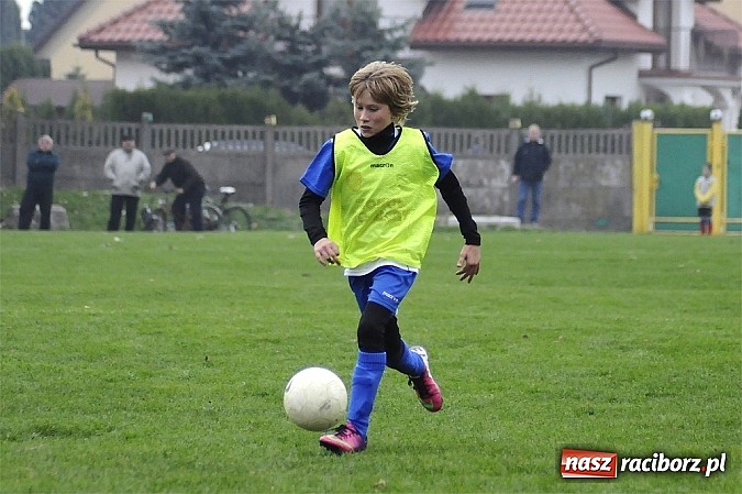 Zdjęcie w galerii na portalu naszraciborz.pl: Pewna wygrana trampkarzy Unii  wiadomości z regionu