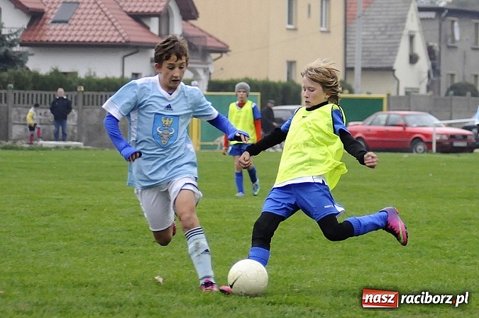 Zdjęcie w galerii na portalu naszraciborz.pl: Pewna wygrana trampkarzy Unii  wiadomości z regionu