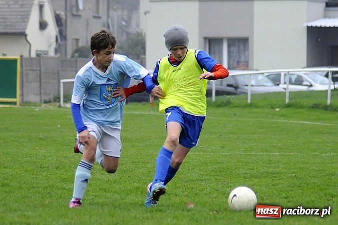 Zdjęcie w galerii na portalu naszraciborz.pl: Pewna wygrana trampkarzy Unii  wiadomości z regionu
