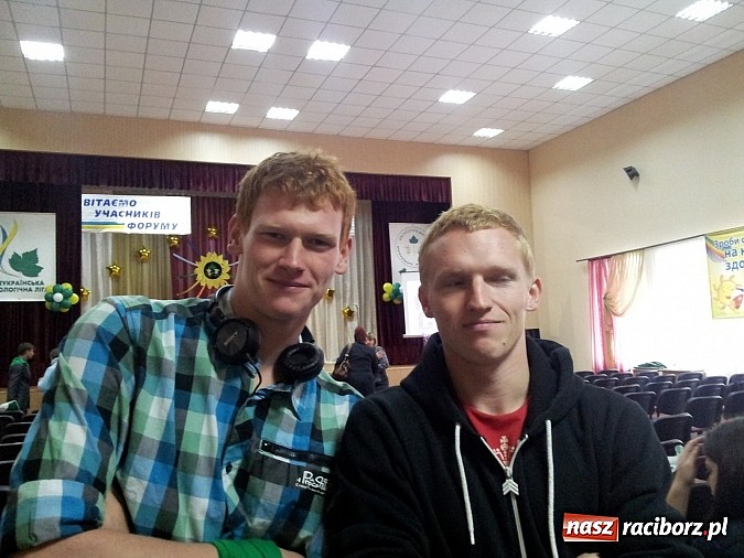 Zdjęcie w galerii na portalu naszraciborz.pl: Eko-wykłady, eko-moda i czołgi w centrum miasta. II LO na forum w Komsomolsku wiadomości z regionu