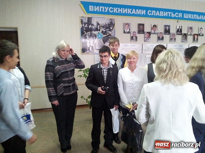 Zdjęcie w galerii na portalu naszraciborz.pl: Eko-wykłady, eko-moda i czołgi w centrum miasta. II LO na forum w Komsomolsku wiadomości z regionu