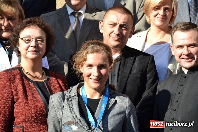 Zdjęcie w galerii na portalu naszraciborz.pl: Praca, talent i rodzina - Ewa Bugdoł wygrała Puchar Świata. Dziś odebrała gratulacje wiadomości z regionu