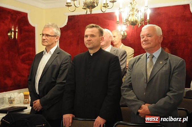 Zdjęcie w galerii na portalu naszraciborz.pl: Praca, talent i rodzina - Ewa Bugdoł wygrała Puchar Świata. Dziś odebrała gratulacje wiadomości z regionu