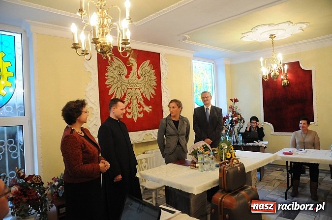 Zdjęcie w galerii na portalu naszraciborz.pl: Praca, talent i rodzina - Ewa Bugdoł wygrała Puchar Świata. Dziś odebrała gratulacje wiadomości z regionu