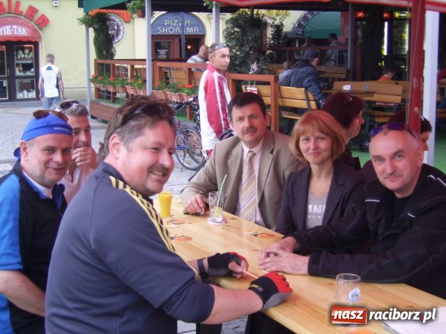 Zdjęcie w galerii na portalu naszraciborz.pl: Bluesowo na rynku wiadomości z regionu