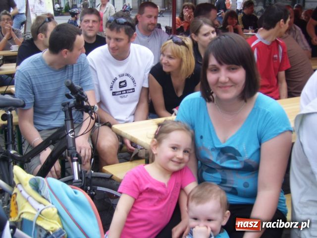 Zdjęcie w galerii na portalu naszraciborz.pl: Bluesowo na rynku wiadomości z regionu