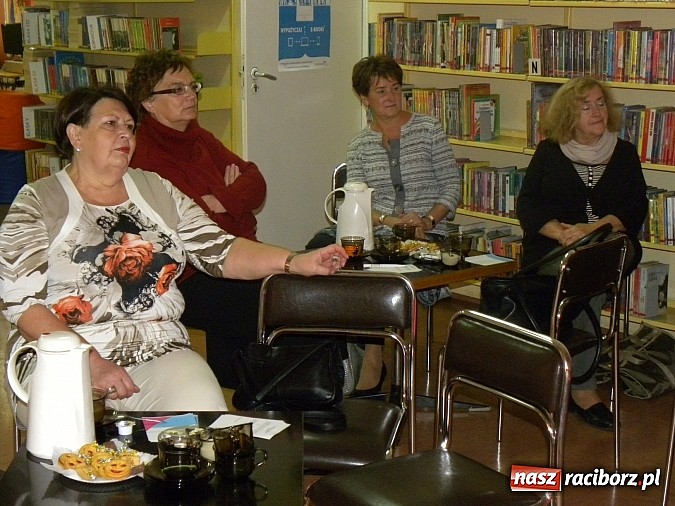 Zdjęcie w galerii na portalu naszraciborz.pl: Seniorzy potrafią latać a nawet … didżejować! wiadomości z regionu