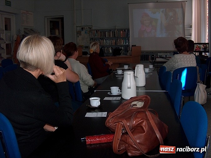 Zdjęcie w galerii na portalu naszraciborz.pl: Seniorzy potrafią latać a nawet … didżejować! wiadomości z regionu