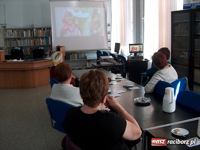 Zdjęcie w galerii na portalu naszraciborz.pl: Seniorzy potrafią latać a nawet … didżejować! wiadomości z regionu