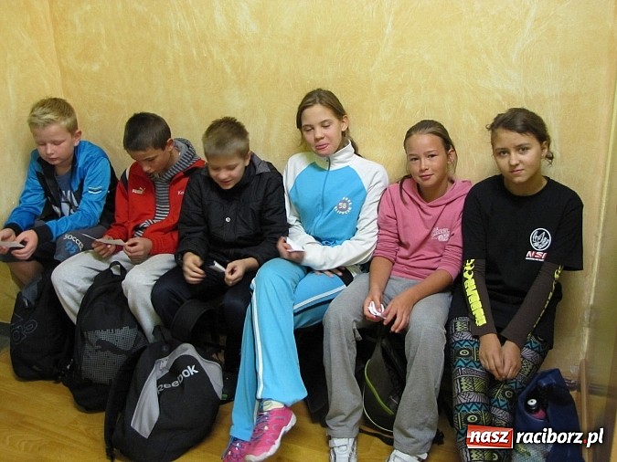 Zdjęcie w galerii na portalu naszraciborz.pl: Akcja Młody Saper: w Brzeźnicy rozbrajali niewybuchy wiadomości z regionu