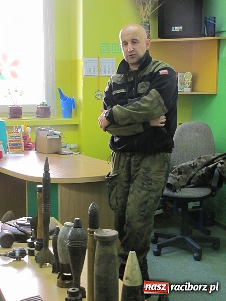 Zdjęcie w galerii na portalu naszraciborz.pl: Akcja Młody Saper: w Brzeźnicy rozbrajali niewybuchy wiadomości z regionu