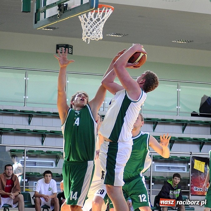 Zdjęcie w galerii na portalu naszraciborz.pl: III liga koszykówki: RKK poległo z Politechniką Śląską na inauguracji rozgrywek wiadomości z regionu