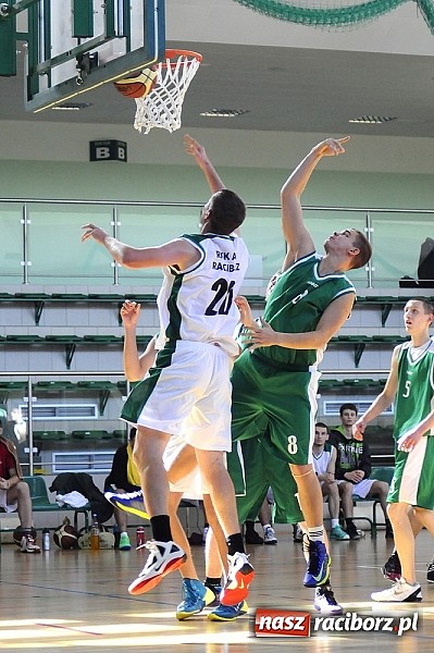 Zdjęcie w galerii na portalu naszraciborz.pl: III liga koszykówki: RKK poległo z Politechniką Śląską na inauguracji rozgrywek wiadomości z regionu