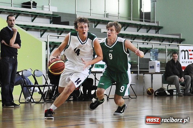 Zdjęcie w galerii na portalu naszraciborz.pl: III liga koszykówki: RKK poległo z Politechniką Śląską na inauguracji rozgrywek wiadomości z regionu