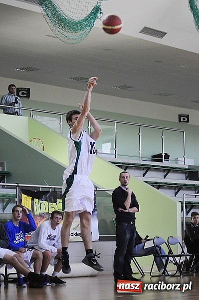 Zdjęcie w galerii na portalu naszraciborz.pl: III liga koszykówki: RKK poległo z Politechniką Śląską na inauguracji rozgrywek wiadomości z regionu