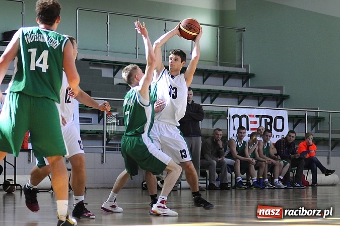 Zdjęcie w galerii na portalu naszraciborz.pl: III liga koszykówki: RKK poległo z Politechniką Śląską na inauguracji rozgrywek wiadomości z regionu