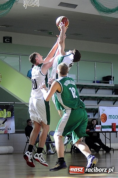 Zdjęcie w galerii na portalu naszraciborz.pl: III liga koszykówki: RKK poległo z Politechniką Śląską na inauguracji rozgrywek wiadomości z regionu